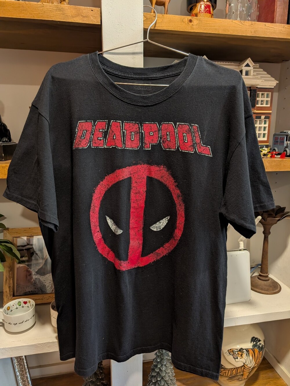 Marvel Deadpool Logo Graphic Black T-shirt Size Large